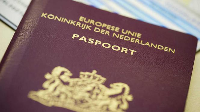 Nederlands paspoort